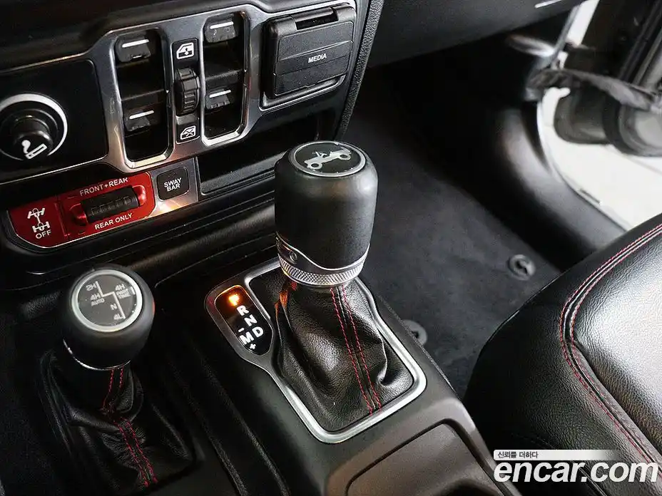 Jeep Wrangler 2019 2.0 гидро в Москве № 2061835, фото 10