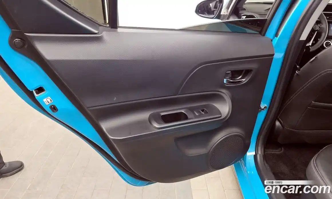 Toyota Prius 2018 1.5 гидро в Москве № 2062062, фото 15