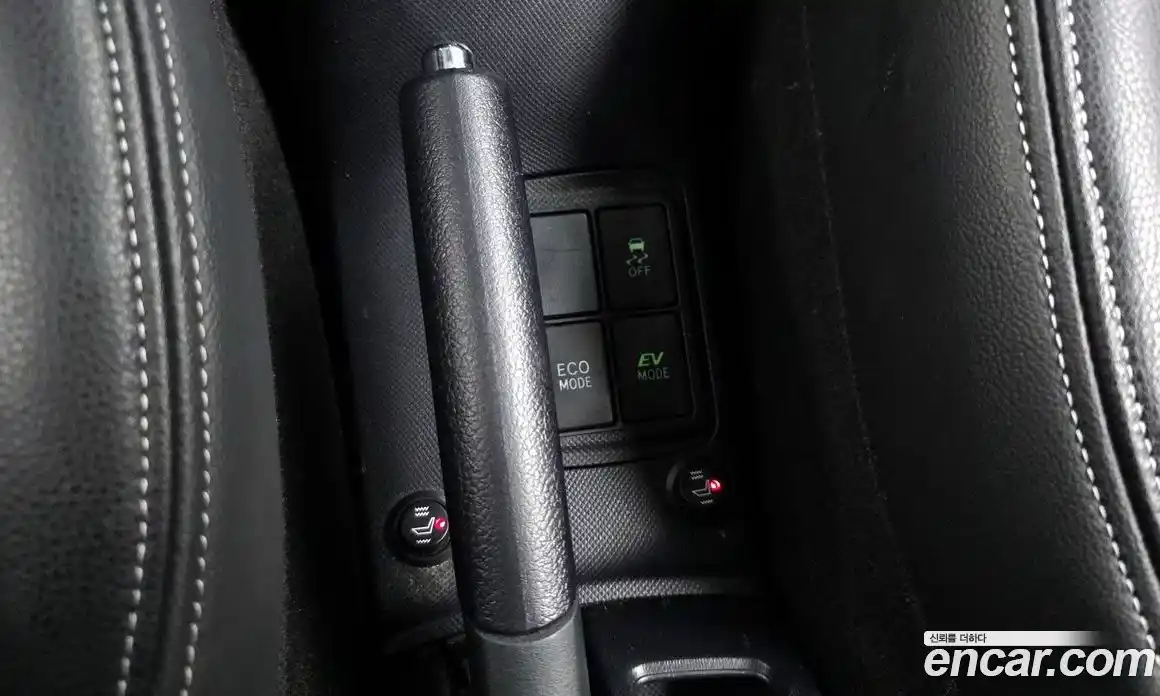 Toyota Prius 2018 1.5 гидро в Москве № 2062062, фото 23