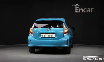 Toyota Prius 2018 1.5 гидро в Москве № 2062062, миниатюра 4