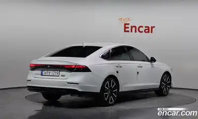 Honda Accord 2024 2.0 гидро в Москве № 2062432, миниатюра 2
