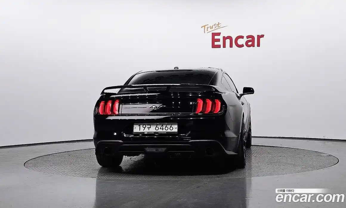 Ford Mustang 2018 2.3 гидро в Москве № 2063417, фото 3