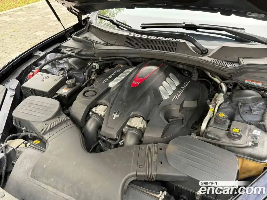 Maserati Quattroporte 2014 3.8 гидро, фото 19
