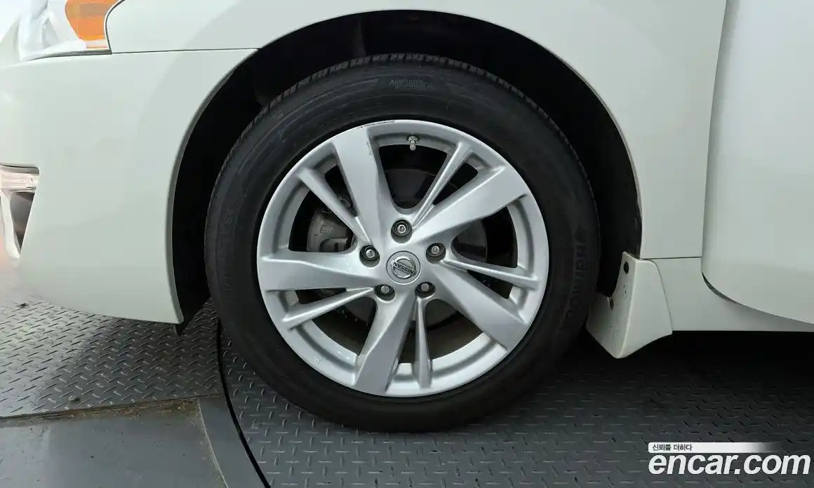 Nissan Altima 2015 2.5 гидро в Москве № 2065583, фото 5