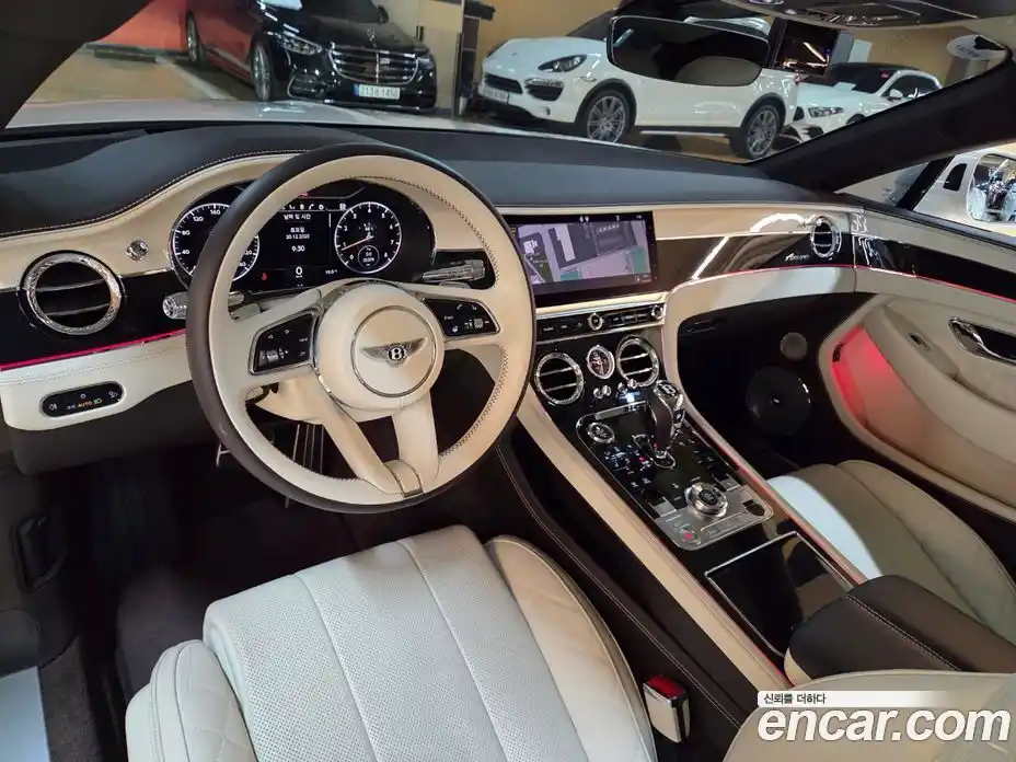 Bentley Continental 2023 4.0 гидро, фото 18