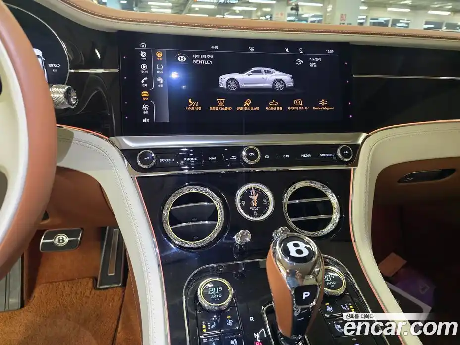 Bentley Continental 2023 4.0 гидро, фото 12