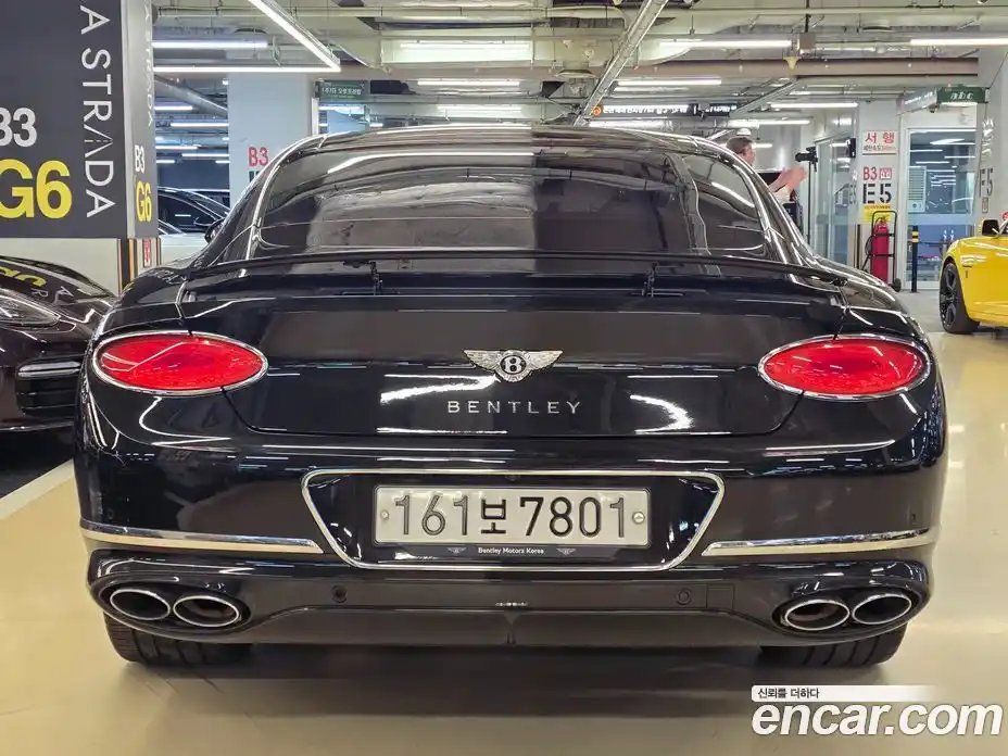 Bentley Continental 2023 4.0 гидро, фото 2