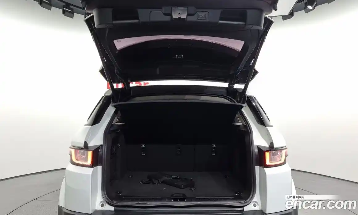 Land Rover Range-Rover Evoque 2016 2.0 гидро в Москве № 213567, фото 20