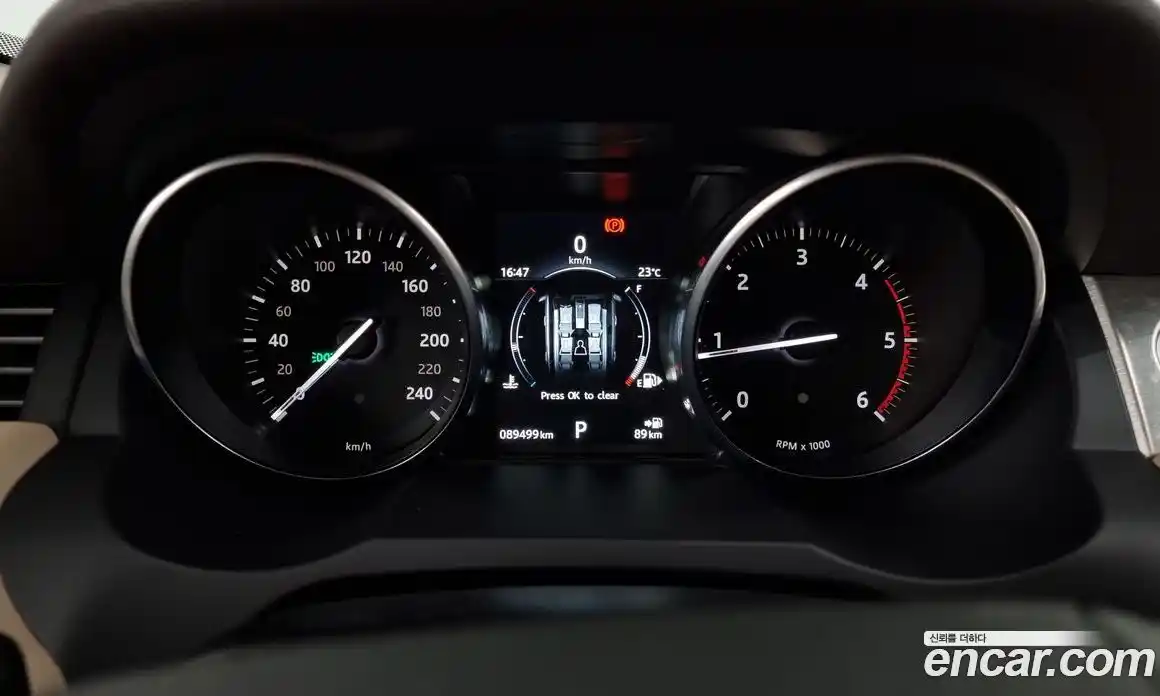 Land Rover Range-Rover Evoque 2016 2.0 гидро в Москве № 213567, фото 8