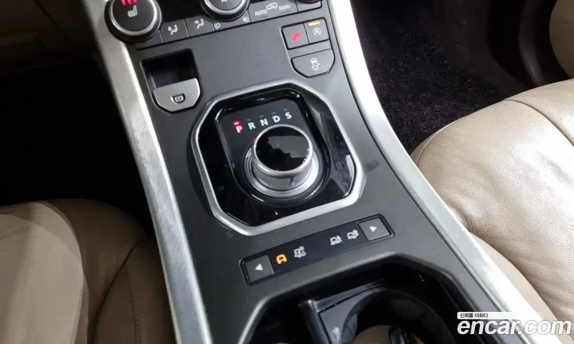 Land Rover Range-Rover Evoque 2016 2.0 гидро в Москве № 213567, фото 9