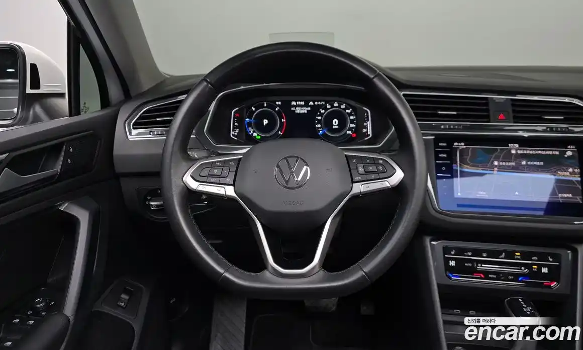 Volkswagen Tiguan 2022 2.0 гидро в Москве № 215046, фото 13