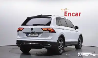 Volkswagen Tiguan 2022 2.0 гидро в Москве № 215046, миниатюра 2
