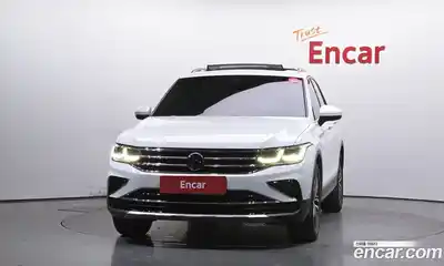 Volkswagen Tiguan 2022 2.0 гидро в Москве № 215046, миниатюра 3