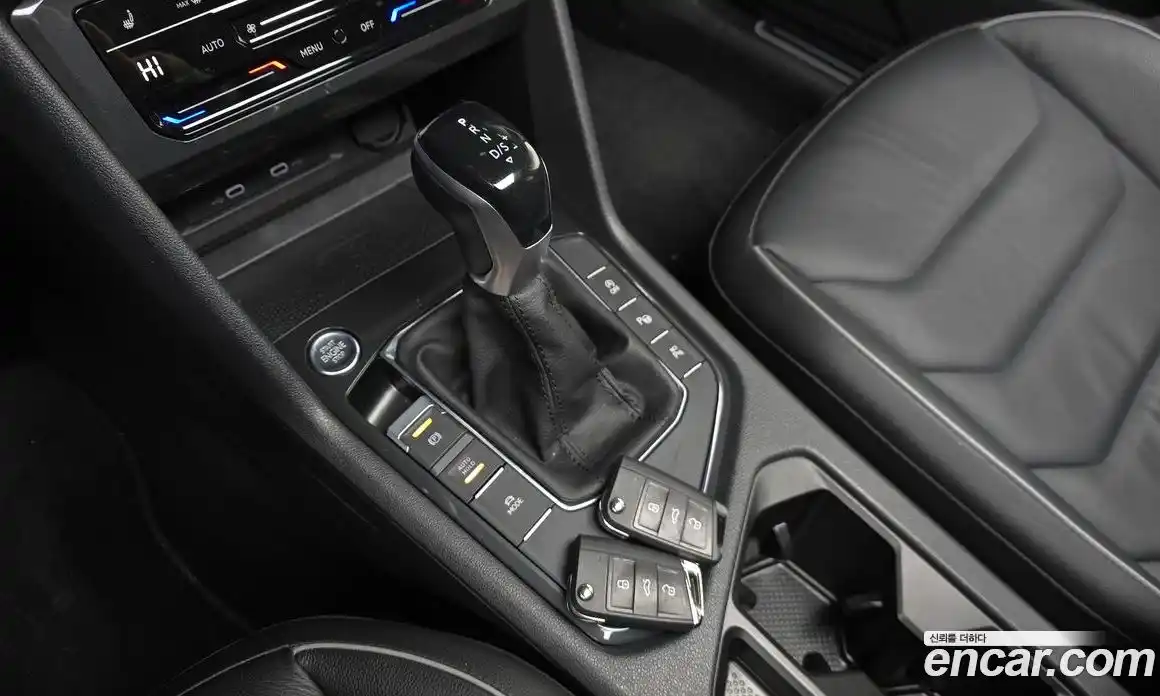 Volkswagen Tiguan 2022 2.0 гидро в Москве № 215046, фото 9