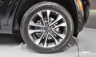 Jeep Cherokee 2023 3.6 гидро в Москве № 215420, миниатюра 5