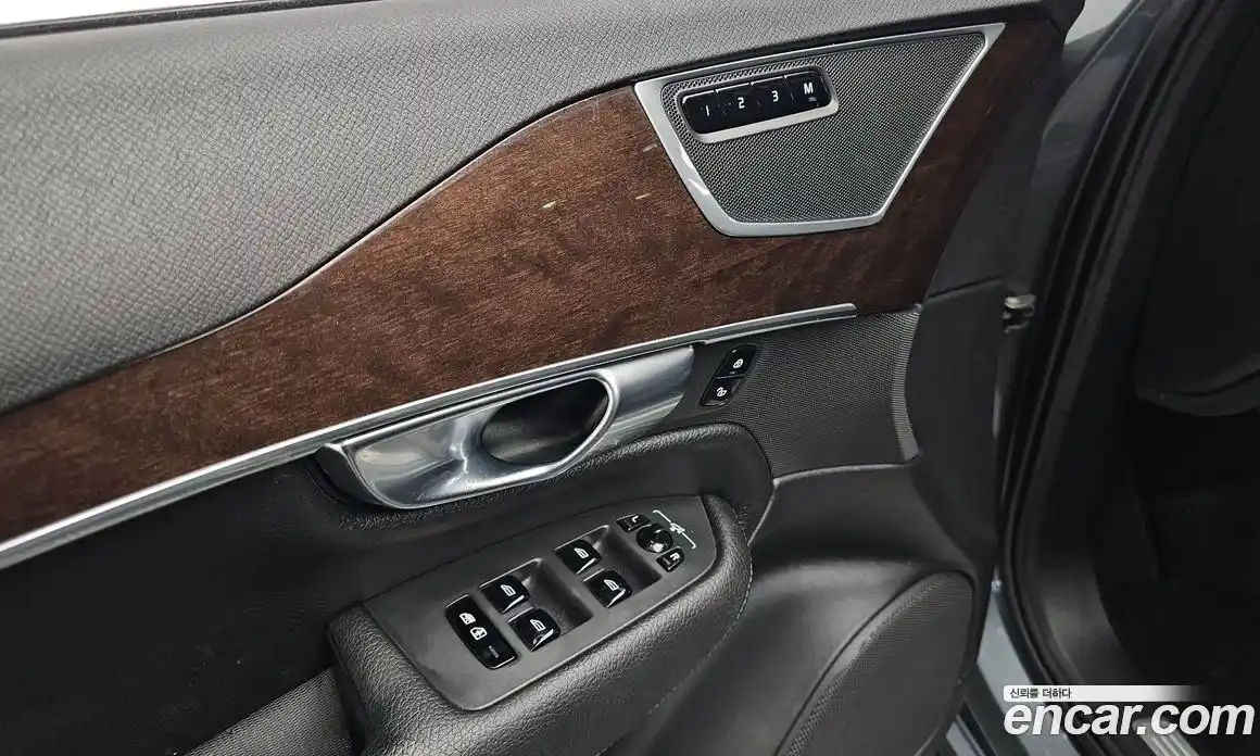 Volvo XC90 2018 2.0 гидро в Москве № 230636, фото 18