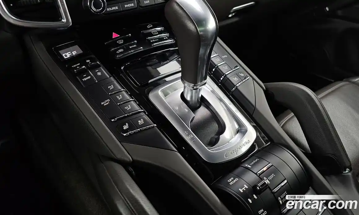 Porsche Cayenne 2017 3.0 гидро в Москве № 230976, фото 9