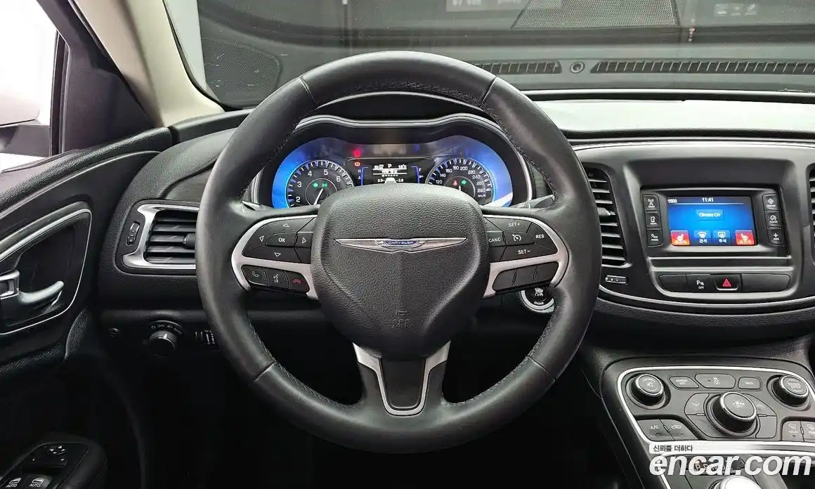 Chrysler 200 2015 2.4 гидро в Москве № 248971, фото 13
