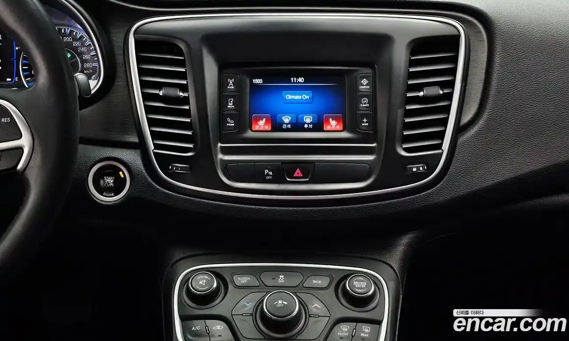 Chrysler 200 2015 2.4 гидро в Москве № 248971, фото 15
