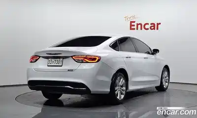 Chrysler 200 2015 2.4 гидро в Москве № 248971, миниатюра 2