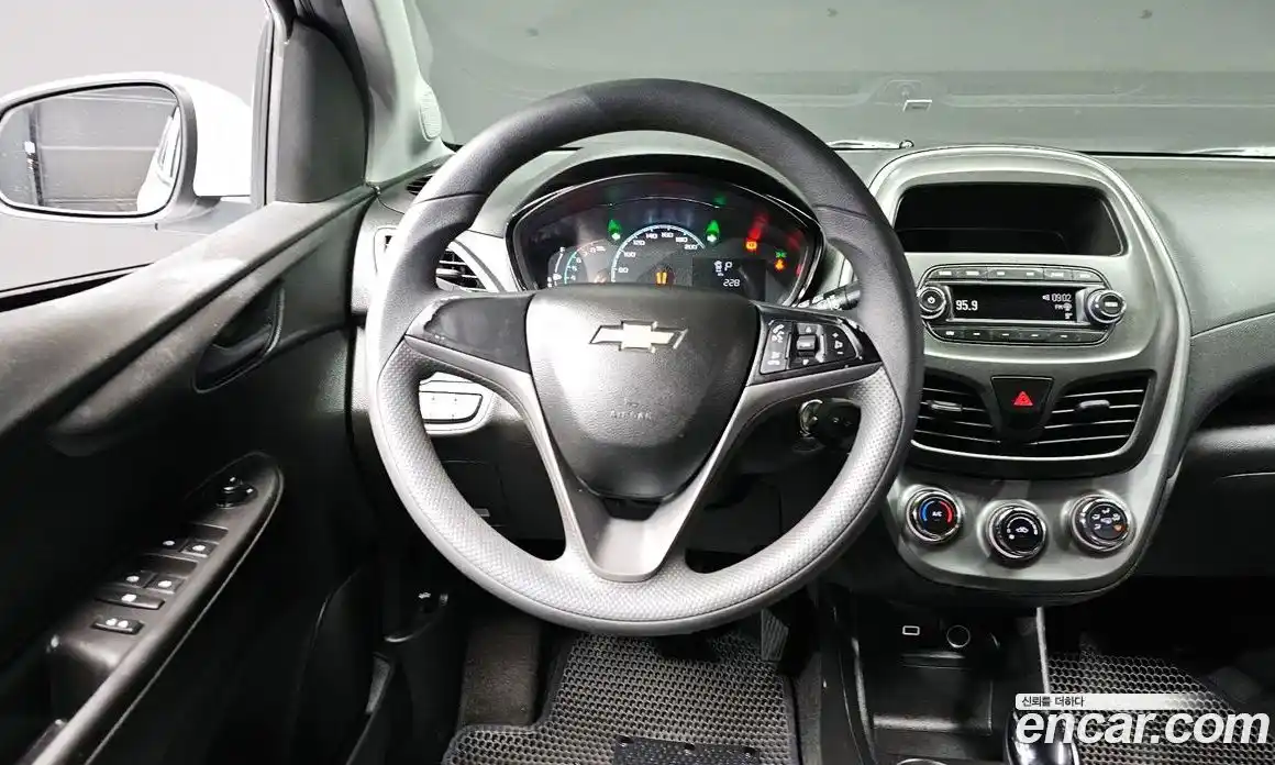 Chevrolet Spark 2018 1.0 гидро в Москве № 40612, фото 13