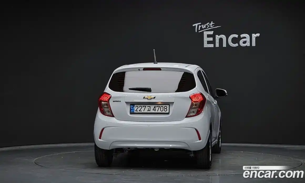 Chevrolet Spark 2018 1.0 гидро в Москве № 40612, фото 4