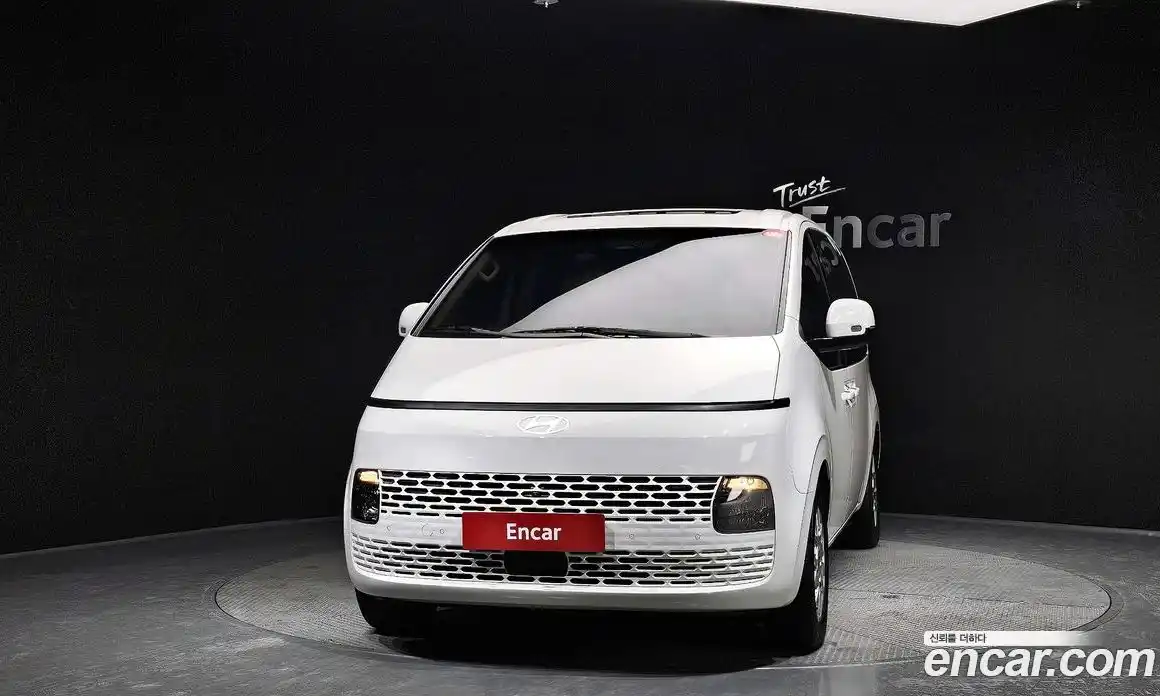 Hyundai Staria 2024 1.6 гидро в Москве № 109033, фото 3