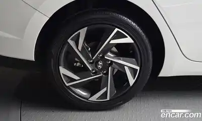 Hyundai Avante 2025 1.6 гидро в Москве № 2049670, миниатюра 5