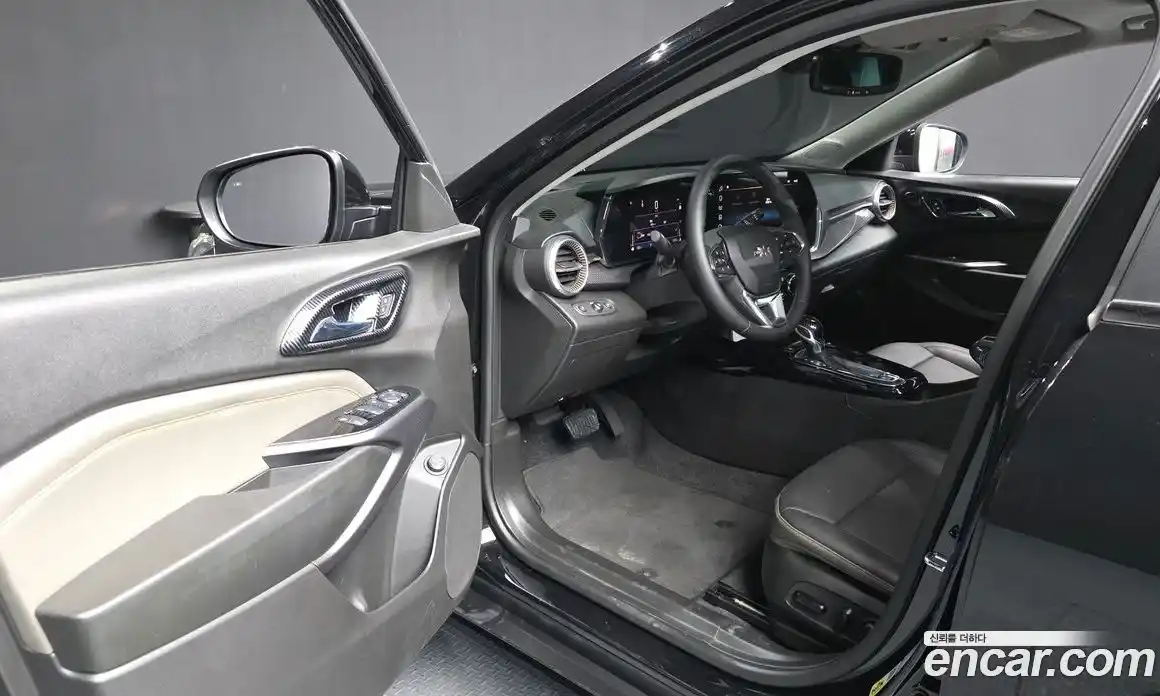 Chevrolet Trax 2023 1.2 гидро в Москве № 2052951, фото 13