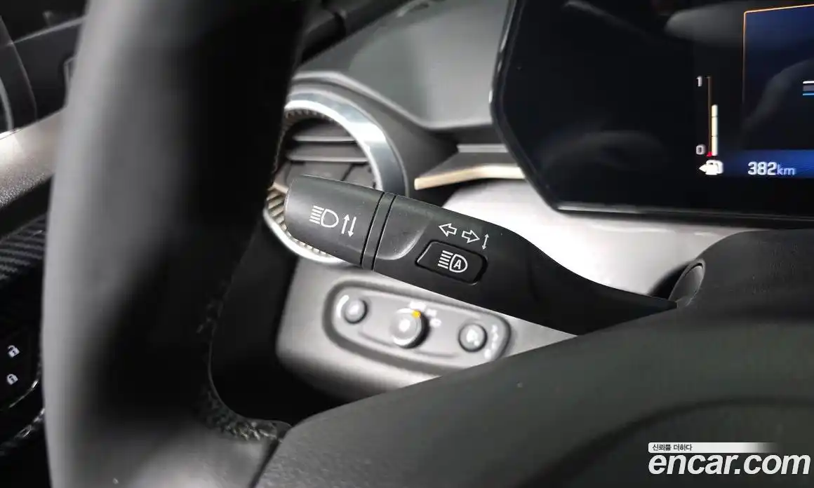 Chevrolet Trax 2023 1.2 гидро в Москве № 2052951, фото 31