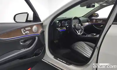 Mercedes-Benz E-Class 2020 2.0 гидро в Москве № 2054393, миниатюра 12