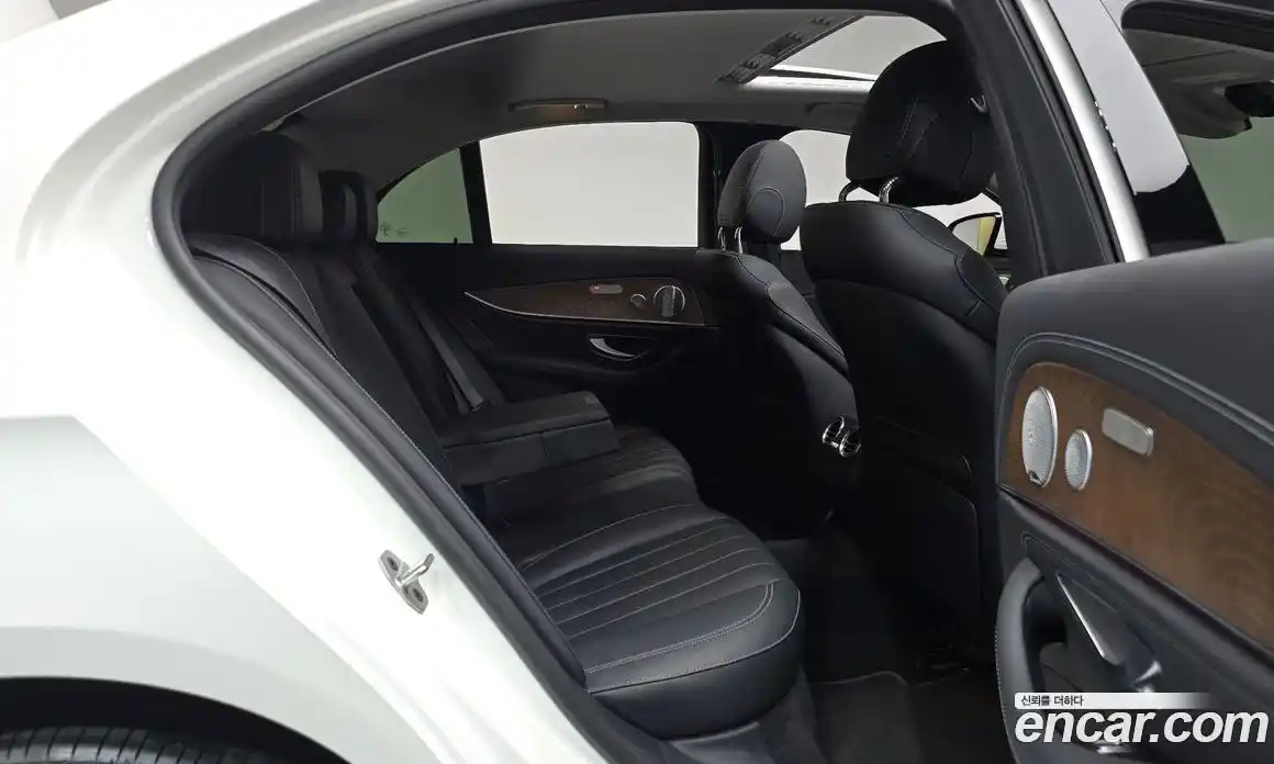 Mercedes-Benz E-Class 2020 2.0 гидро в Москве № 2054393, фото 17