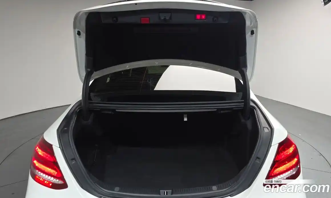 Mercedes-Benz E-Class 2020 2.0 гидро в Москве № 2054393, фото 27