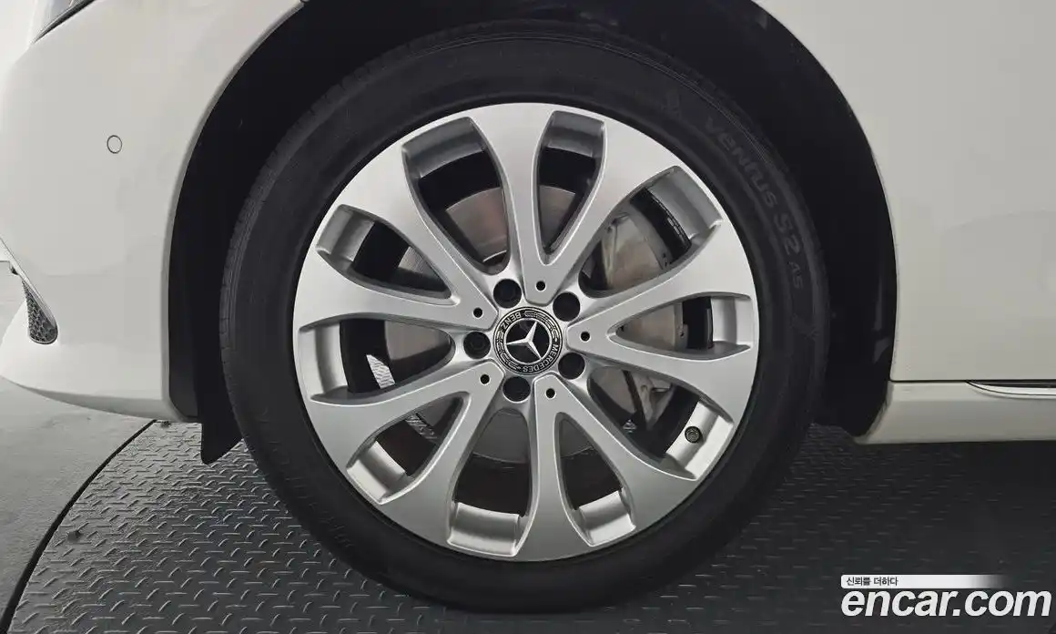 Mercedes-Benz E-Class 2020 2.0 гидро в Москве № 2054393, фото 4