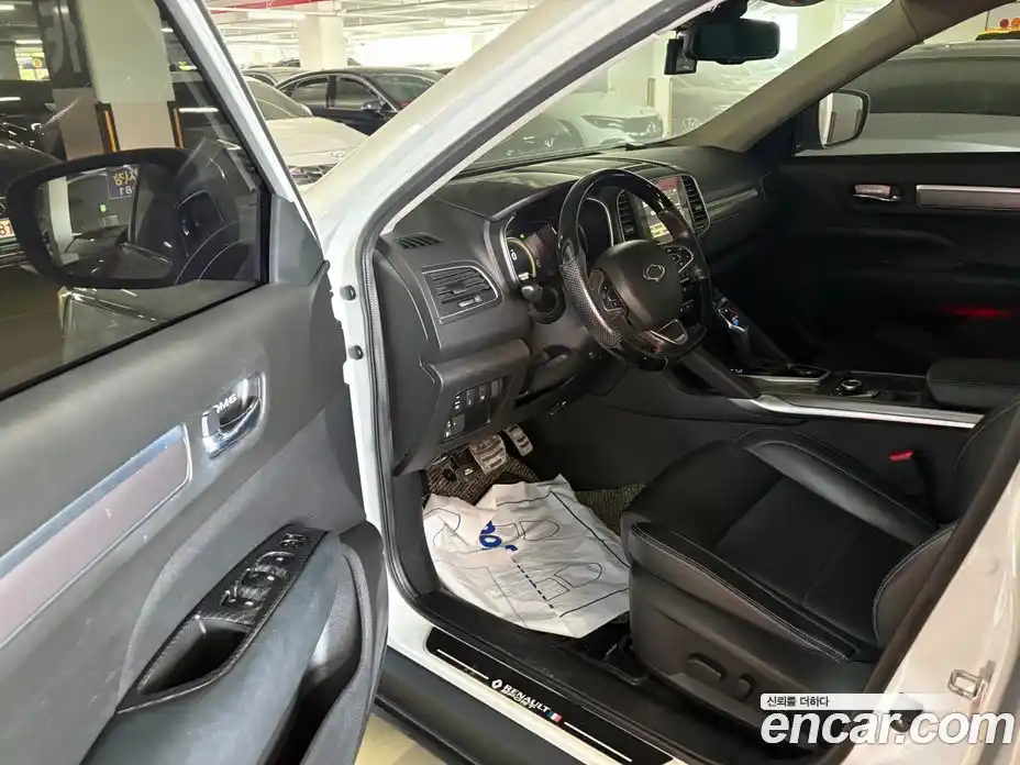 Renault QM6 2016 2.0 гидро в Москве № 2056057, фото 10