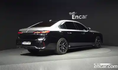BMW 7-Series 2023 3.0 гидро в Москве № 2056659, миниатюра 2