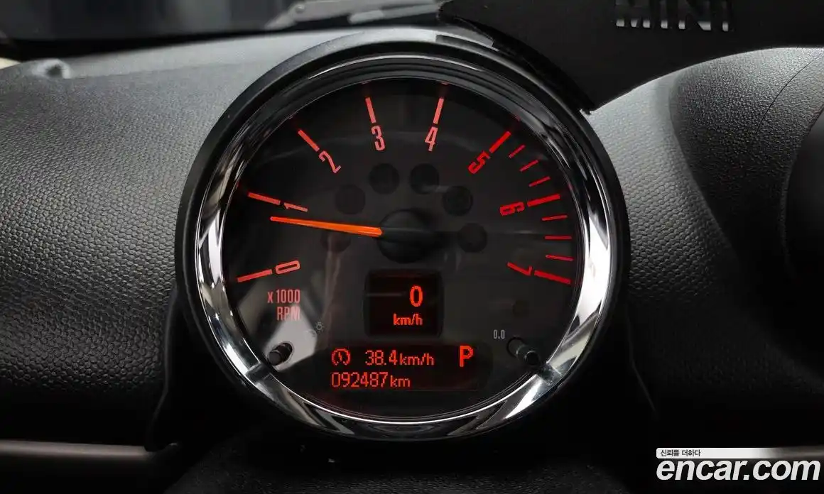 Mini Countryman 2016 2.0 гидро в Москве № 2059555, фото 10