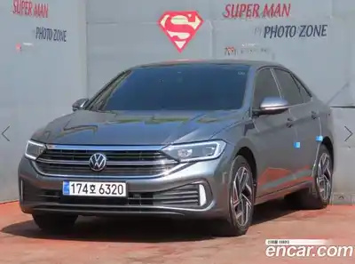 Volkswagen Jetta, 2023