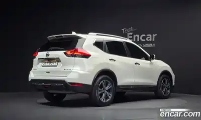 Nissan X-Trail 2018 2.5 гидро в Москве № 2065548, миниатюра 2