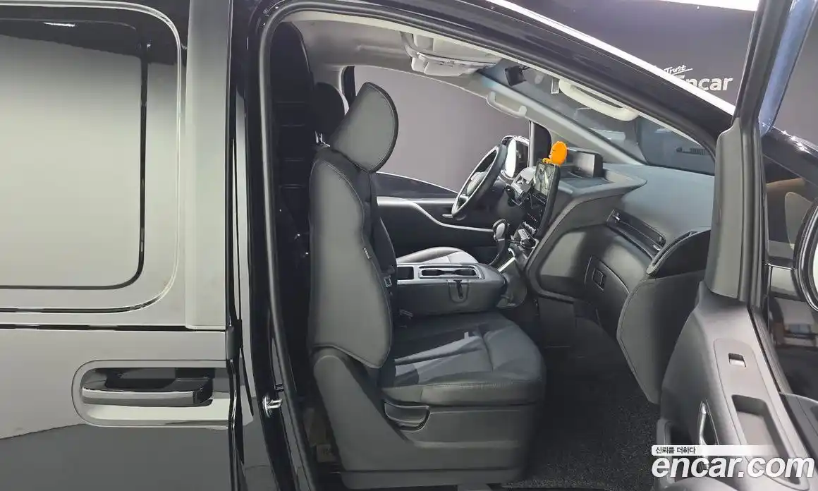 Hyundai Staria 2025 3.5 гидро в Москве № 2122844, фото 17