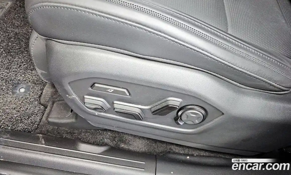 Hyundai Santa Fe 2025 2.5 гидро в Москве № 2122877, фото 31