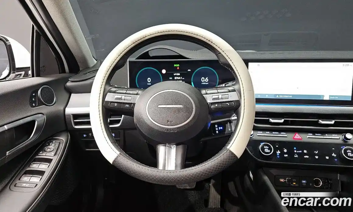 Hyundai Sonata 2023 2.0 гидро в Москве № 2122878, фото 12