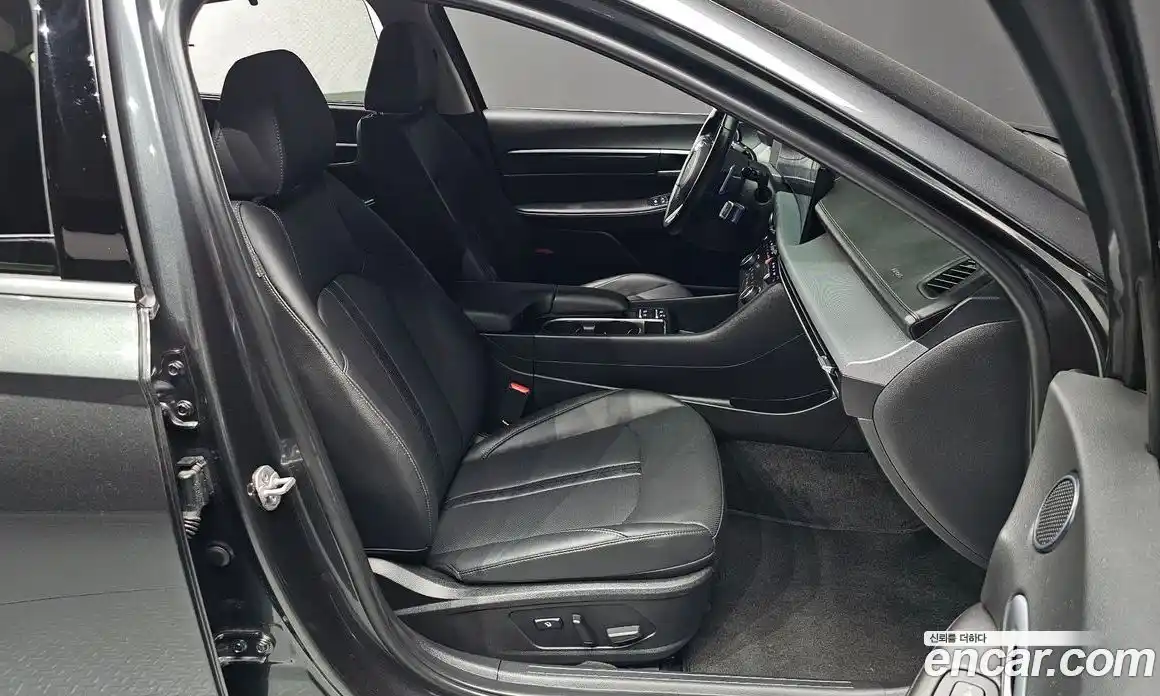 Hyundai Sonata 2024 1.6 гидро в Москве № 2122891, фото 16