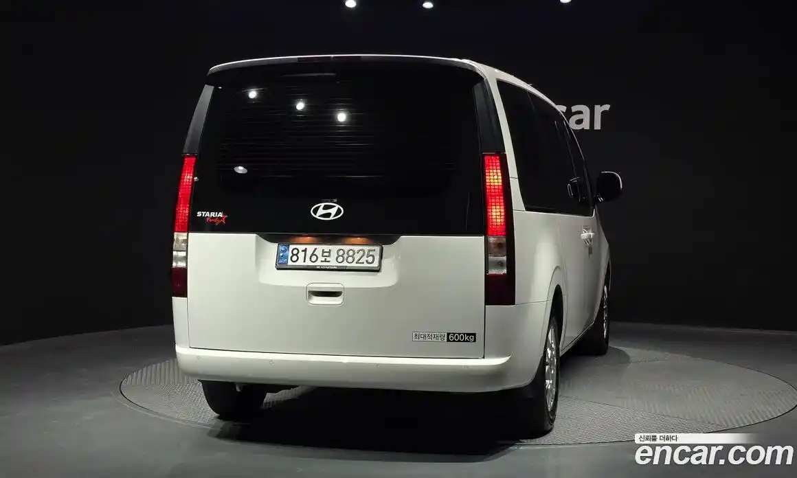 Hyundai Staria 2025 3.5 гидро в Москве № 2122914, фото 4