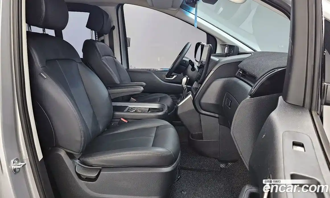 Hyundai Staria 2025 2.2 гидро в Москве № 2122931, фото 11