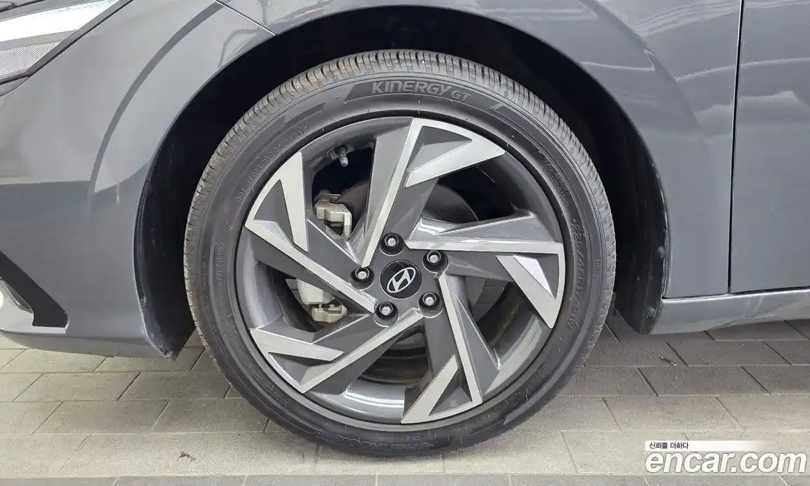 Hyundai Avante 2023 1.6 гидро в Москве № 2122940, фото 5