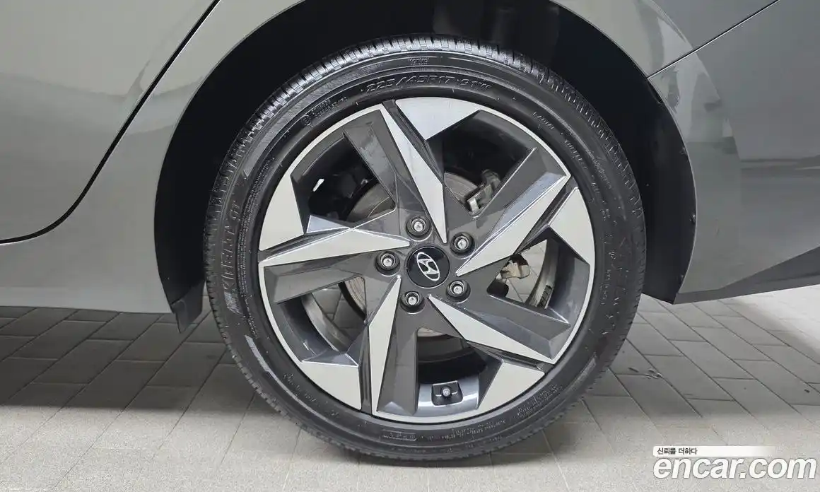 Hyundai Avante 2023 1.6 гидро в Москве № 2122946, фото 7