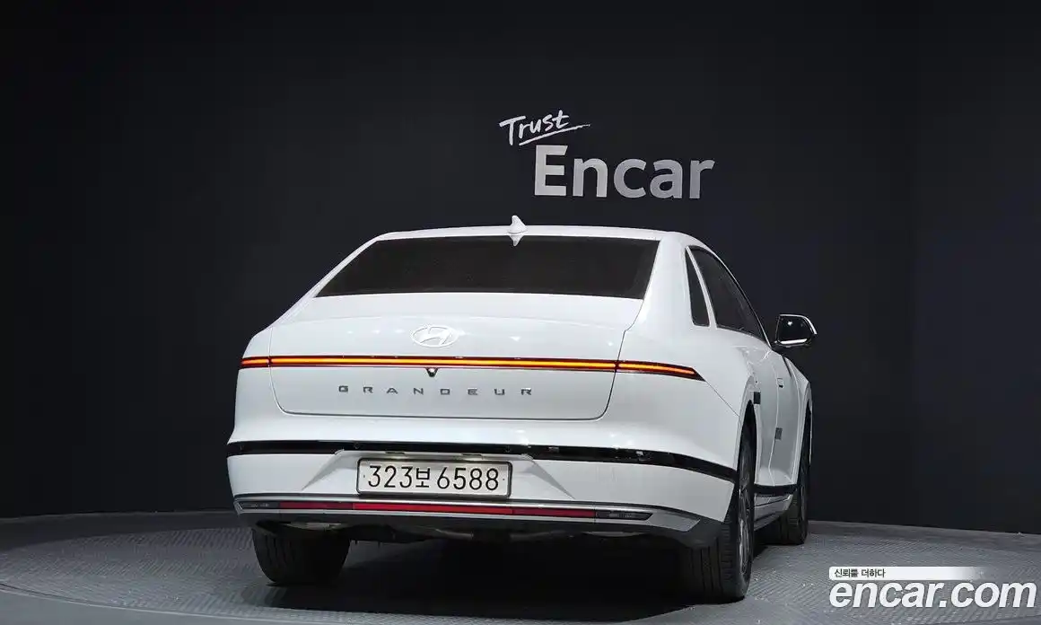 Hyundai Grandeur 2023 2.5 гидро в Москве № 2123017, фото 4