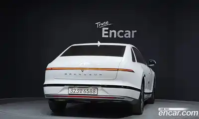 Hyundai Grandeur 2023 2.5 гидро в Москве № 2123017, миниатюра 4