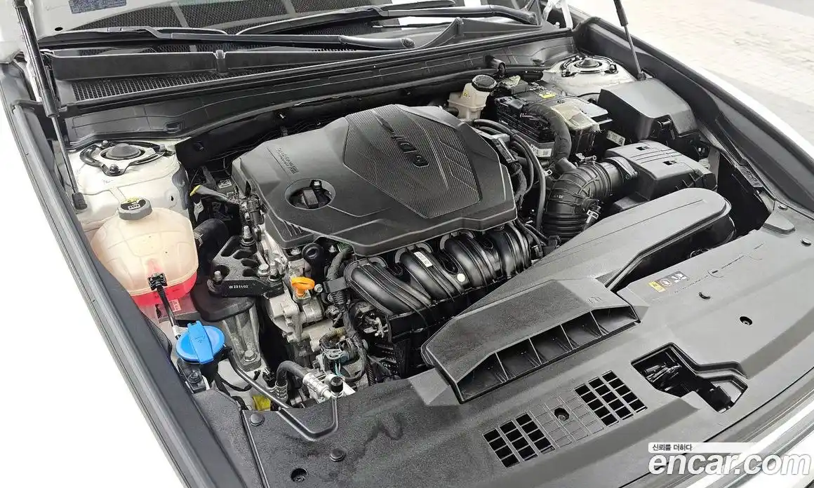 Hyundai Grandeur 2023 2.5 гидро в Москве № 2123017, фото 6